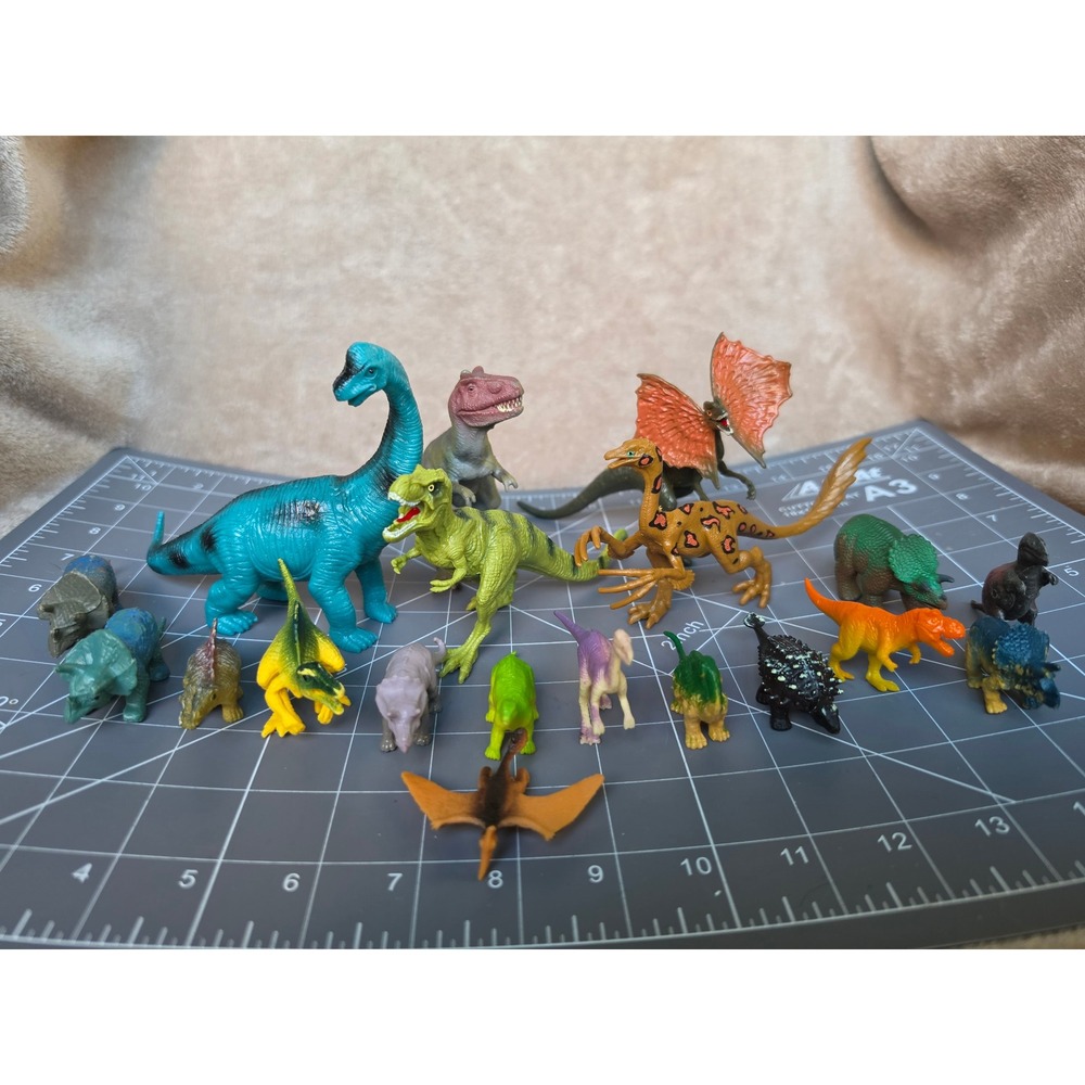 Mixed Lot of 19 Dinosaur Toy Figures T-Rex Brachiosaurus Triceratops Pterosaur